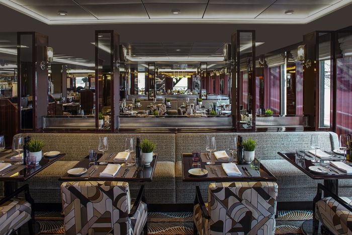 Restaurants, Bars & Cafés on World Navigator
